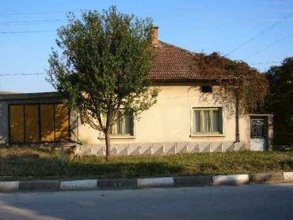 Property in bulgaria, House in bulgaria , House for sale near Pleven, buy rural property, rural house, rural Bulgarian house, bulgarian property, rural property, buy property near Pleven, Pleven property 