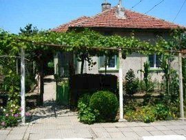 Property in bulgaria, House in bulgaria , House for sale near Pleven, buy rural property, rural house, rural Bulgarian house, bulgarian property, rural property in Pleven, holiday property, holiday house, rural holiday property in Bulgaria