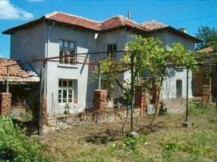 Nice two storey house in the vicinity of a famous balneological center Hisar