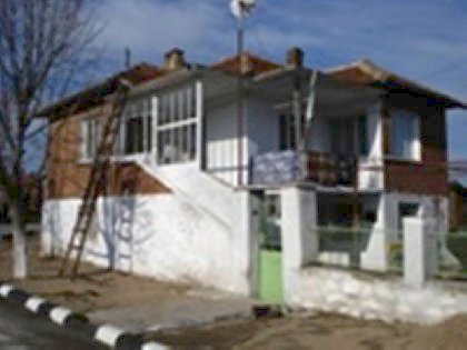 Lovely brick house in Ymbol region