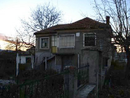 Solid built house near Yambol