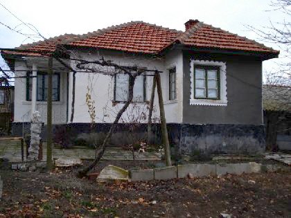 Cozy house for sale in Elhovo region