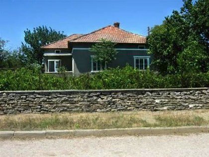 House for sale near Varna, house near resort, Varna holiday resort, holiday resort, property near resort, buy property in resort, bulgarian property, property near Varna, property Varna, holiday house near sea 