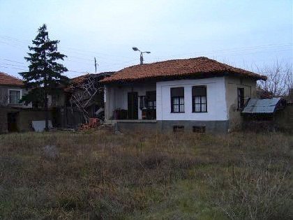 Bye cheap house in Bulgaria near to ski resort