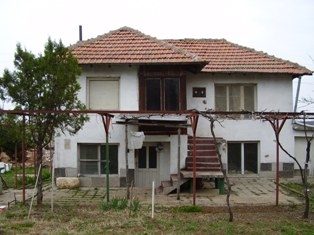 Property in Bulgaria, Bulgarian property, Bulgarian properties, properties for sale, Bulgaria Real estate, Buying property in Bulgaria, buy properties in Bulgaria, Cheap house for sale near Pleven, Property in Pleven