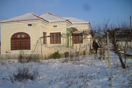 BARGAIN.... IT WILL GO NICE HOUSE IN VARNA REGION