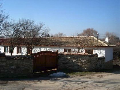 House for sale near Varna, house near resort, Varna holiday resort, holiday resort, property near resort, buy property in resort, bulgarian property, property near Varna, property Varna, holiday house near sea 