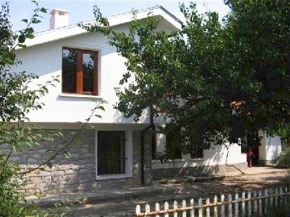 House for sale near Varna, house near resort, Varna holiday resort, holiday resort, property near resort, buy property in resort, bulgarian property, property near Varna, property Varna, holiday house near sea 