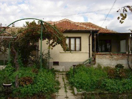 House for sale near Varna, house near resort, Varna holiday resort, holiday resort, property near resort, buy property in resort, bulgarian property, property near Varna, property Varna, holiday house near sea 