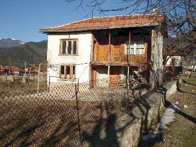Do you wish to own property in Bulgaria near the town of Sopot