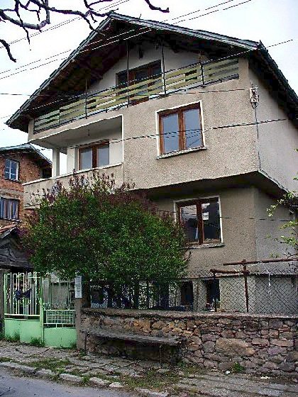An exceptional chance to live near Sofia buying this lovely four storey property at a reasonable price