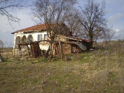 Property located just 5 km away from the town of Elhovo,property in Bulgaria, property, Bulgaria, properties, bulgarian properties, Bulgarian, bulgarian property, property Bulgaria, bulgarian properties for sale, buy properties in Bulgaria, Cheap Bulgarian property, Buy property in Bulgaria, house for sale,Bulgarian estates,Bulgarian estate,cheap Bulgarian estate,sheap Bulgarian estates,house for sale in Bulgaria,home in Bulgaria,Bulgarian home, bye home in Bulgaria, Cheap home, Cheap home in Bulgaria,Property in bulgaria, House in bulgaria , House for sale near Yambol, buy rural property, rural house, rural Bulgarian house, bulgarian property, rural property, buy property near Elhovo, Yambol property