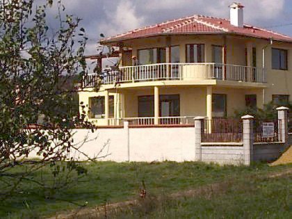 House for sale near Varna, house near resort, Varna holiday resort, holiday resort, property near resort, buy property in resort, bulgarian property, property near Varna, property Varna, holiday house near sea 