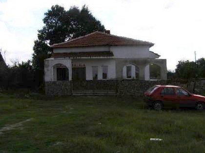 One storey lovely house situated 35km away from the beautiful town of Elhovo,Property in bulgaria, House in bulgaria , House for sale near Yambol, buy rural property, rural house, rural Bulgarian house, bulgarian property, rural property, buy property near Elhovo, Yambol property,Property in bulgaria, House in bulgaria , House for sale near Yambol, buy rural property, rural house, rural Bulgarian house, bulgarian property, rural property, buy property near Elhovo, Yambol property