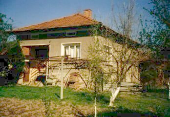 One storey house for sale near Sofia. Great offer for you,property in Bulgaria, property, Bulgaria, properties, bulgarian properties, Bulgarian, bulgarian property, property Bulgaria, bulgarian properties for sale, buy properties in Bulgaria, Cheap Bulgarian property, Buy property in Bulgaria, house for sale,Bulgarian estates,Bulgarian estate,cheap Bulgarian estate,sheap Bulgarian estates,house for sale in Bulgaria,home in Bulgaria,Bulgarian home, bye home in Bulgaria, Cheap home, Cheap home in Bulgaria